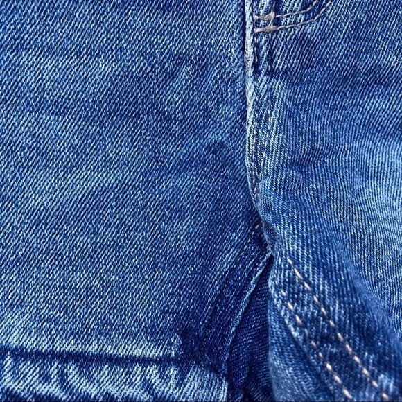 Gap Denim Girl's Size 7 Stretch Midi Shorts Denim Distressed Light blue raw hem - Picture 4 of 6